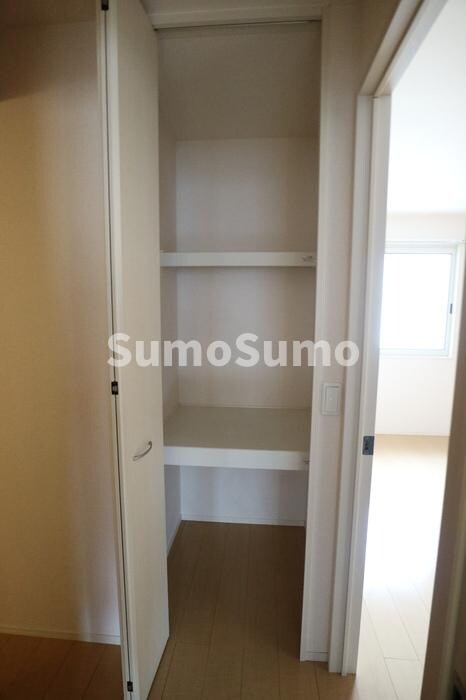 物件内観写真16　(収納スペース豊富です)