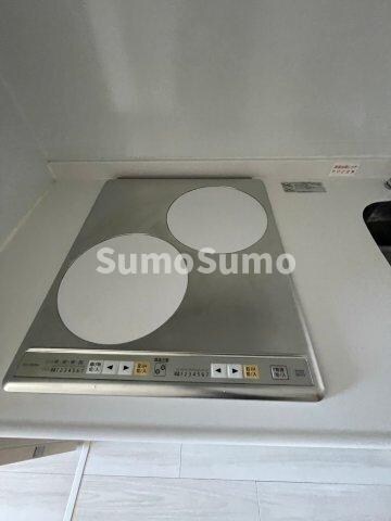 物件内観写真15　(コンパクトなキッチンで掃除もラクラク)