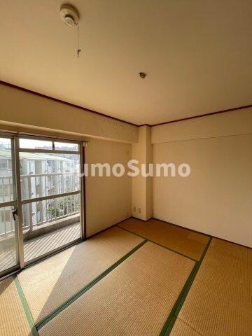 物件内観写真6　(フローリングだけでなく、和室もあります)