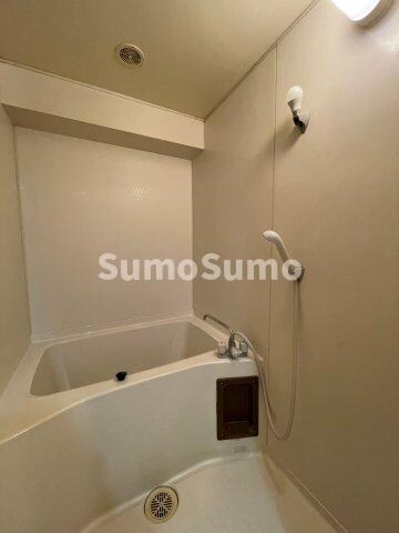 物件内観写真12　(日々の疲れを癒すお風呂付です)