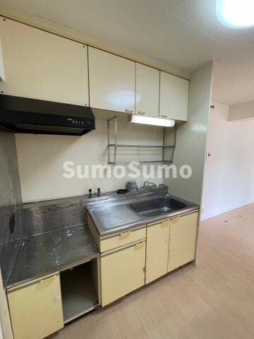 物件内観写真24　(コンパクトなキッチンで掃除もラクラク)