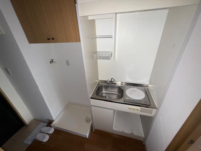 物件内観写真18　(コンパクトなキッチンで掃除もラクラク)