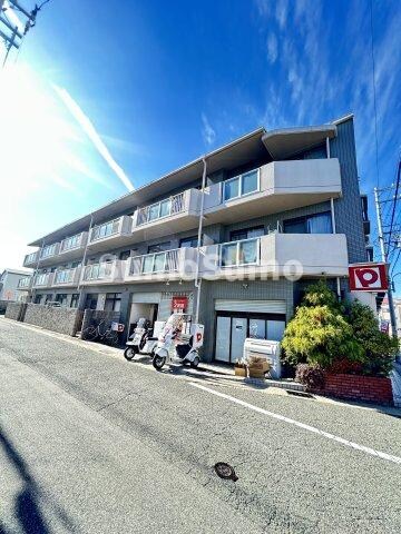 物件外観写真1　(物件の外観です)