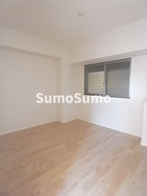 物件内観写真7　(使い勝手のいい寝室です)