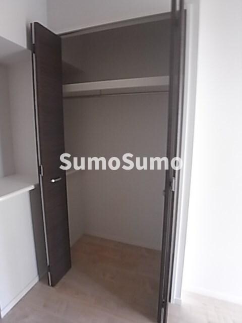 物件内観写真13　(収納豊富です)