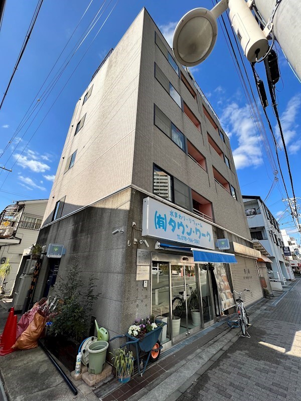 物件外観写真1　(外観も気になるポイント)