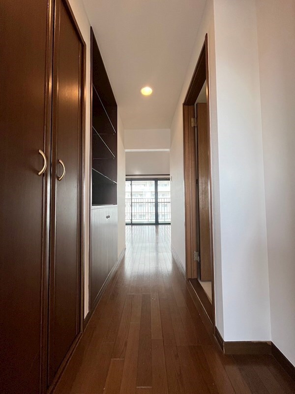 物件内観写真23　(きれいな玄関です)