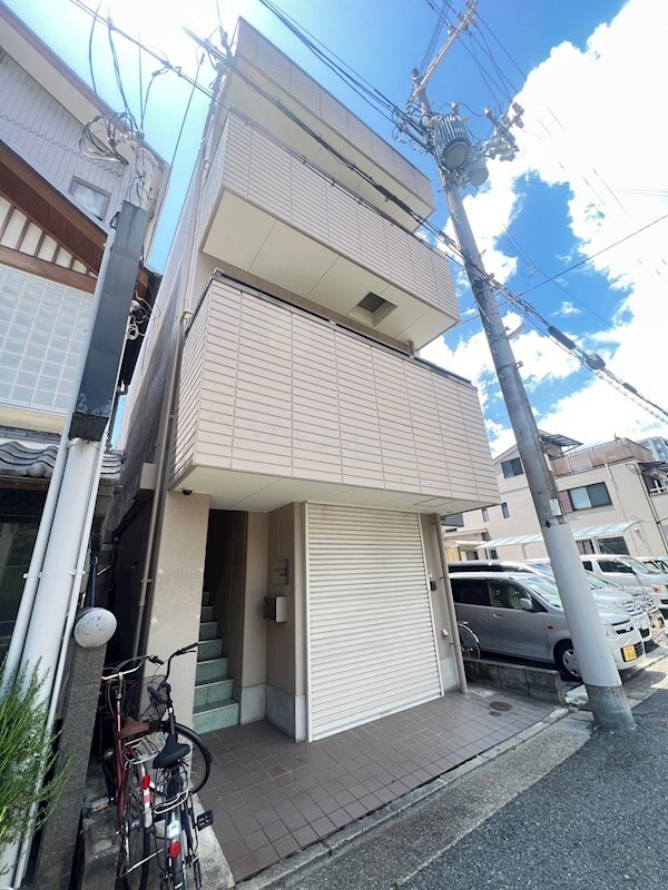 物件外観写真2　(外観もきれいです)