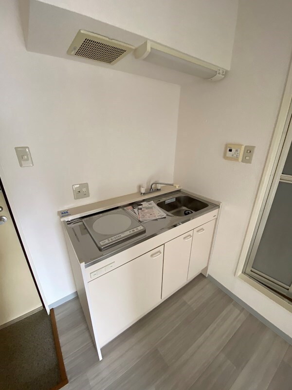 物件内観写真5　(お料理しやすいキッチンです)