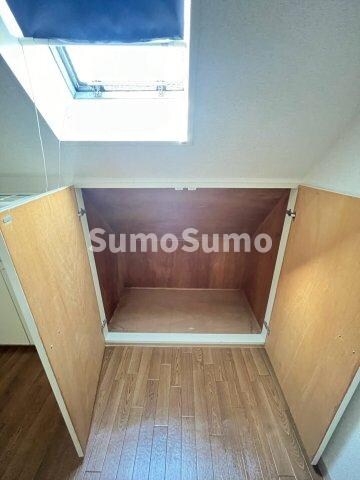 物件内観写真14　(小物を収納するのに便利です)