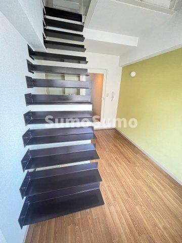 物件内観写真19　(内装は落ち着いています)