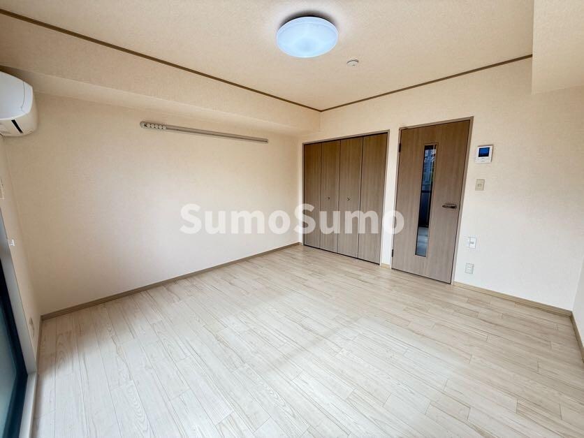 物件内観写真7　(おしゃれなリビングです)