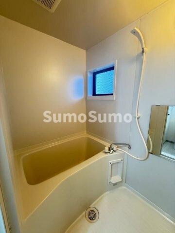 物件内観写真11　(落ち着いた空間のお風呂です)