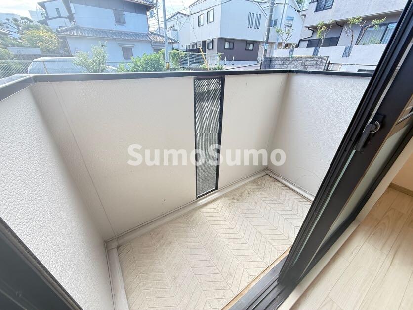 物件内観写真15　(お洗濯にも便利なバルコニー付き)