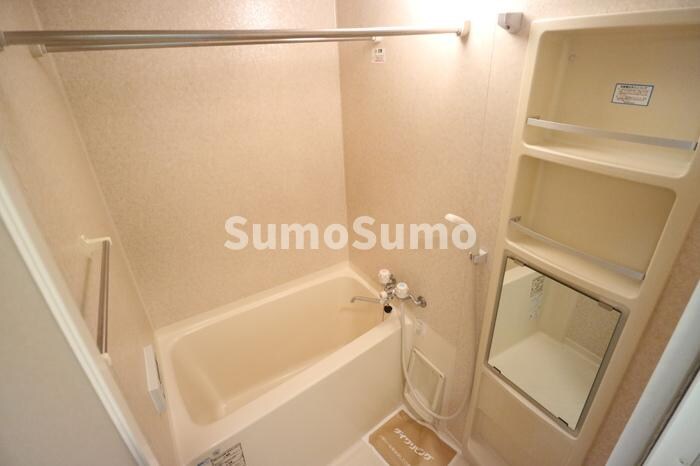 物件内観写真6　(ゆったり過ごせるお風呂です)