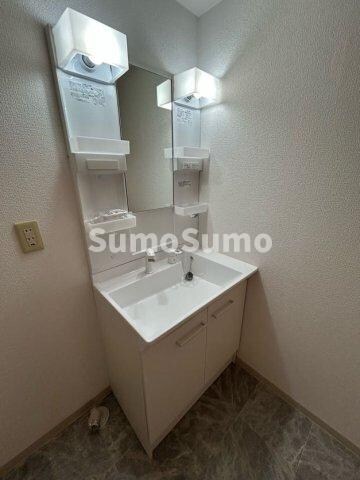 物件内観写真10　(脱衣スペースもあります)