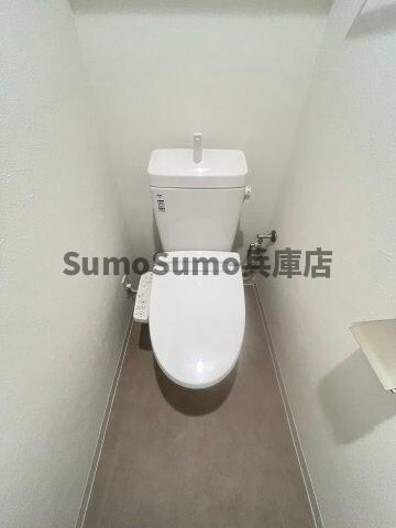 物件内観写真12　(コンパクトで使いやすいトイレです)