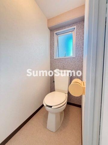 物件内観写真13　(落ち着いたトイレです)