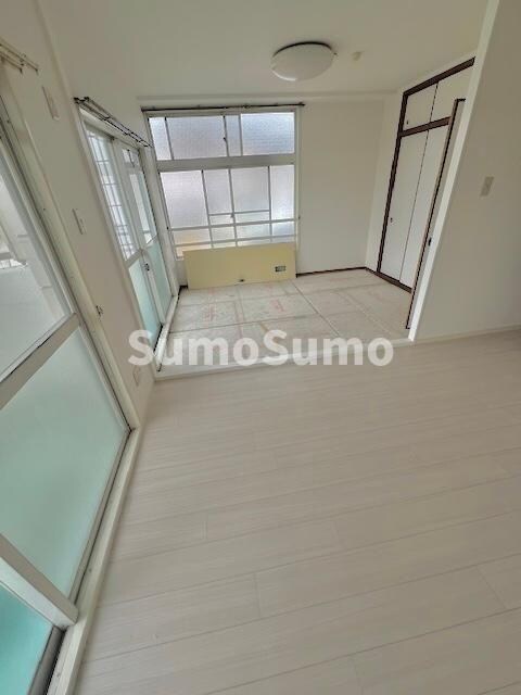 物件内観写真6　(使いやすい居間です)