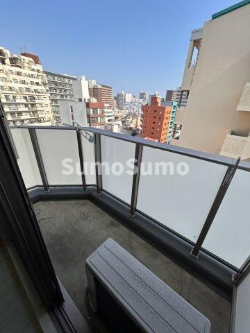 物件内観写真8　(バルコニーがあります)