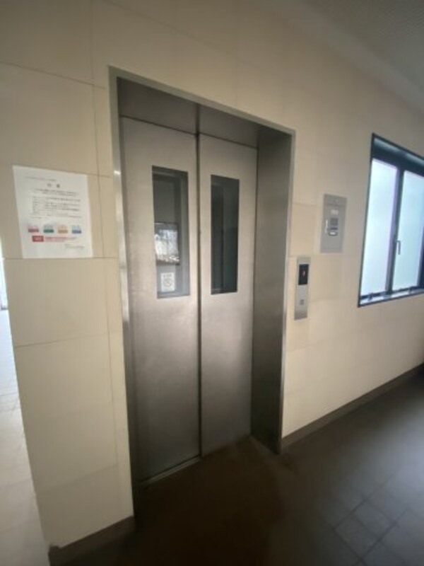 ロビー・ラウンジ