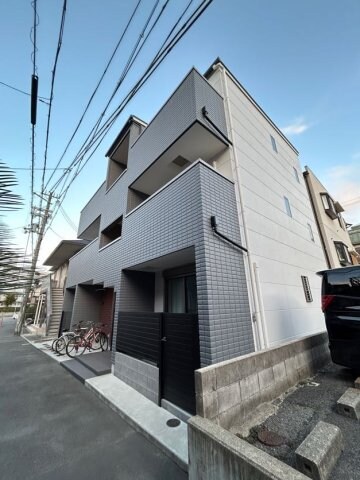 物件外観写真2　(外観です)