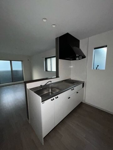 物件内観写真4　(キッチンでお料理をお楽しみください)