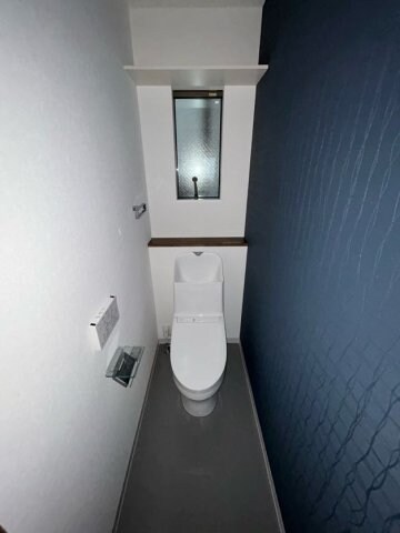 物件内観写真9　(コンパクトで使いやすいトイレです)