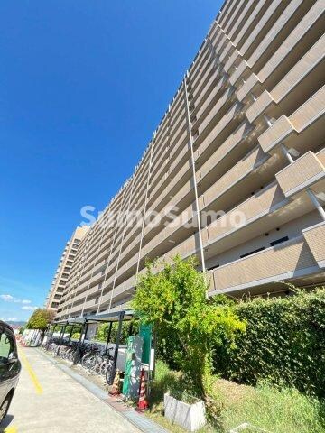 物件外観写真1　(おしゃれな外観です)