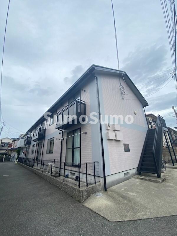 物件外観写真1　(建物外観を気になさる方へ、見た目の良い物件です)