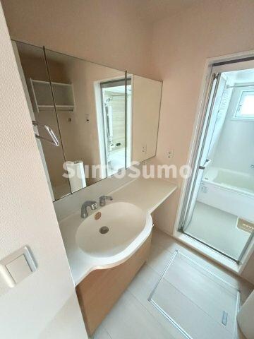 物件内観写真7　(脱衣スペースもあります)