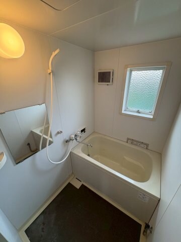 物件内観写真6　(お風呂です)