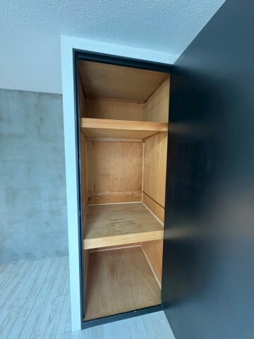 物件内観写真11　(小物を収納するのに便利です)