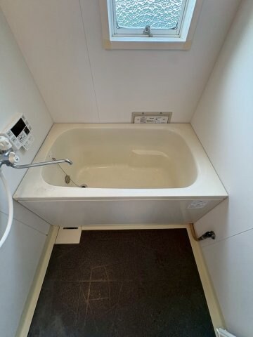 物件内観写真19　(コンパクトで使いやすいお風呂です)