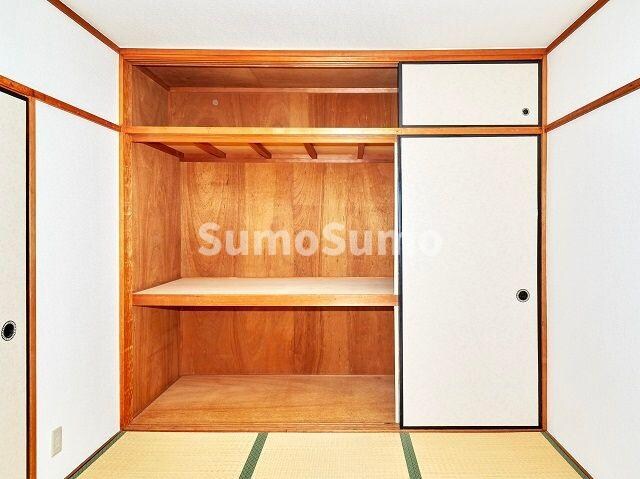 物件内観写真11　(便利な収納スペースです)