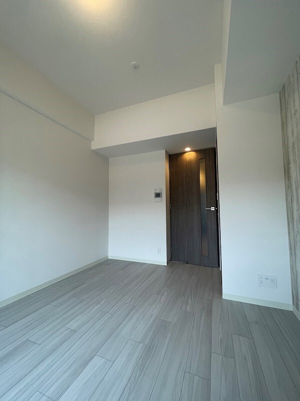 物件内観写真17　(ゆったりとした居間です)