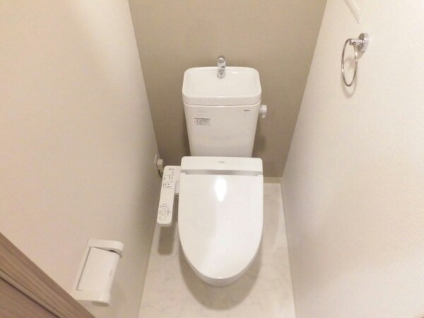 トイレ(清潔感のあるトイレです)