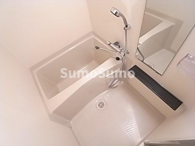 物件内観写真9　(日々の暮らしに欠かせないお風呂です)