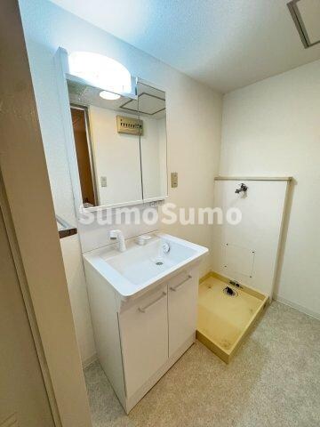 物件内観写真9　(使いやすい洗面所です)