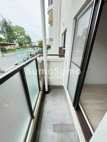 物件内観写真12　(バルコニーがあります)