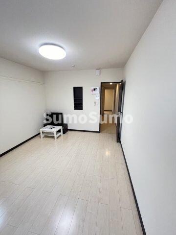 物件内観写真3　(居間です)