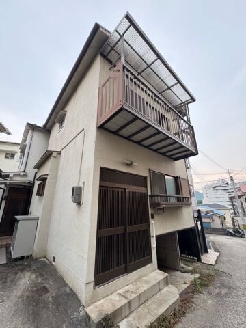 物件外観写真1　(外観も気になるポイント)