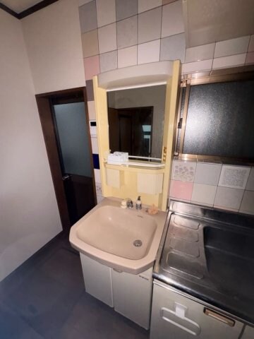 物件内観写真10　(洗面所です)