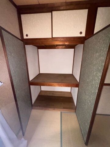 物件内観写真28　(便利な収納スペースです)