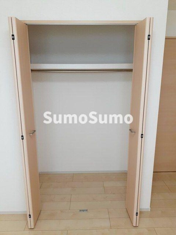 収納(たっぷりとした収納スペースです)