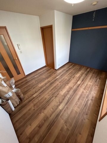 物件内観写真8　(使い勝手のいい寝室です)