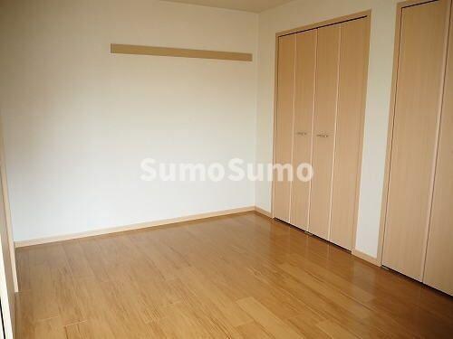 物件内観写真6　(落ち着いて過ごせるお部屋なので、寝室にいかがでしょうか)