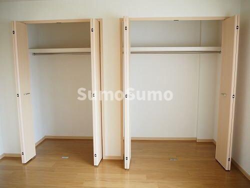 物件内観写真10　(収納豊富です)