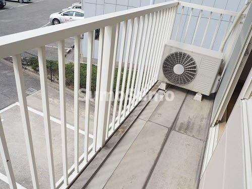 物件内観写真12　(外からの目が気にならないバルコニーで洗濯物が干せます)