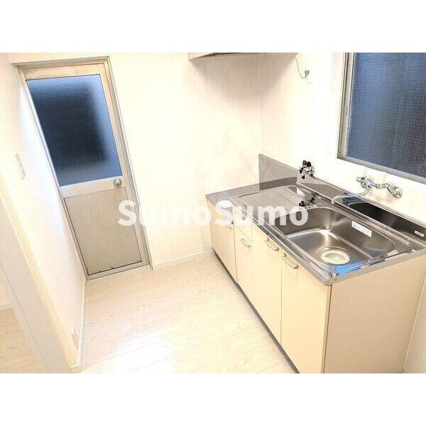 物件内観写真3　(お料理しやすいキッチンです)